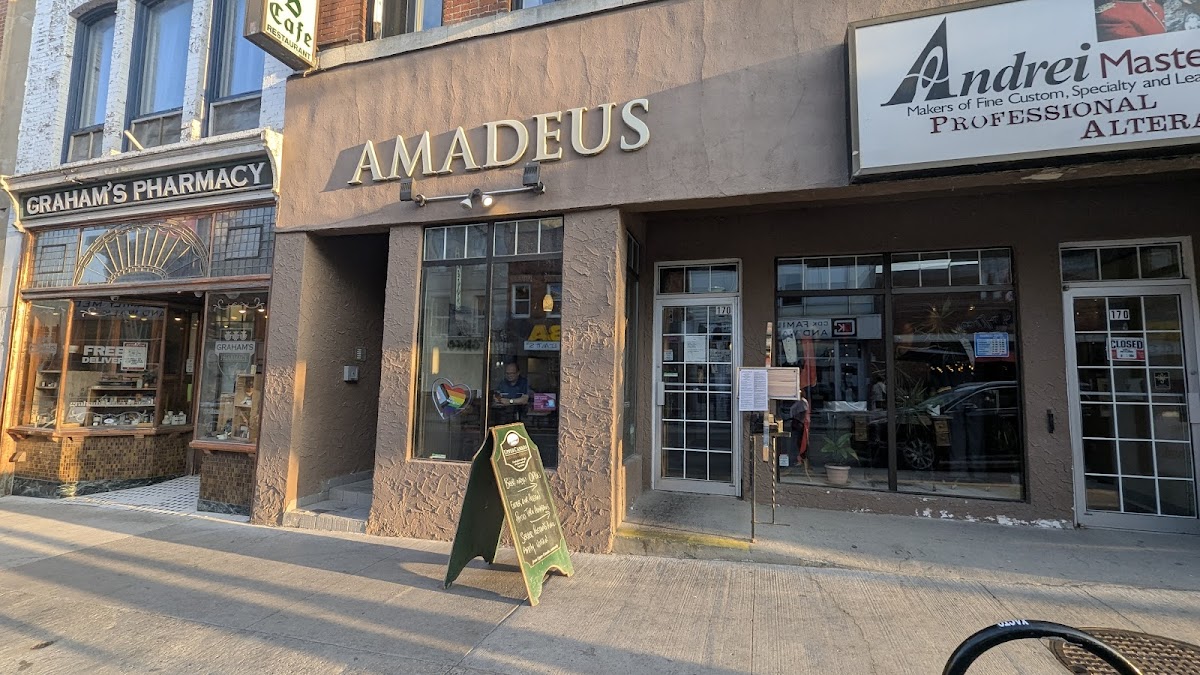 Amadeus Cafe interior